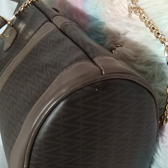 Mario Valentino Vintage Shoulder Bag W Unbranded Gold Chain Strap - Picture 12 of 16